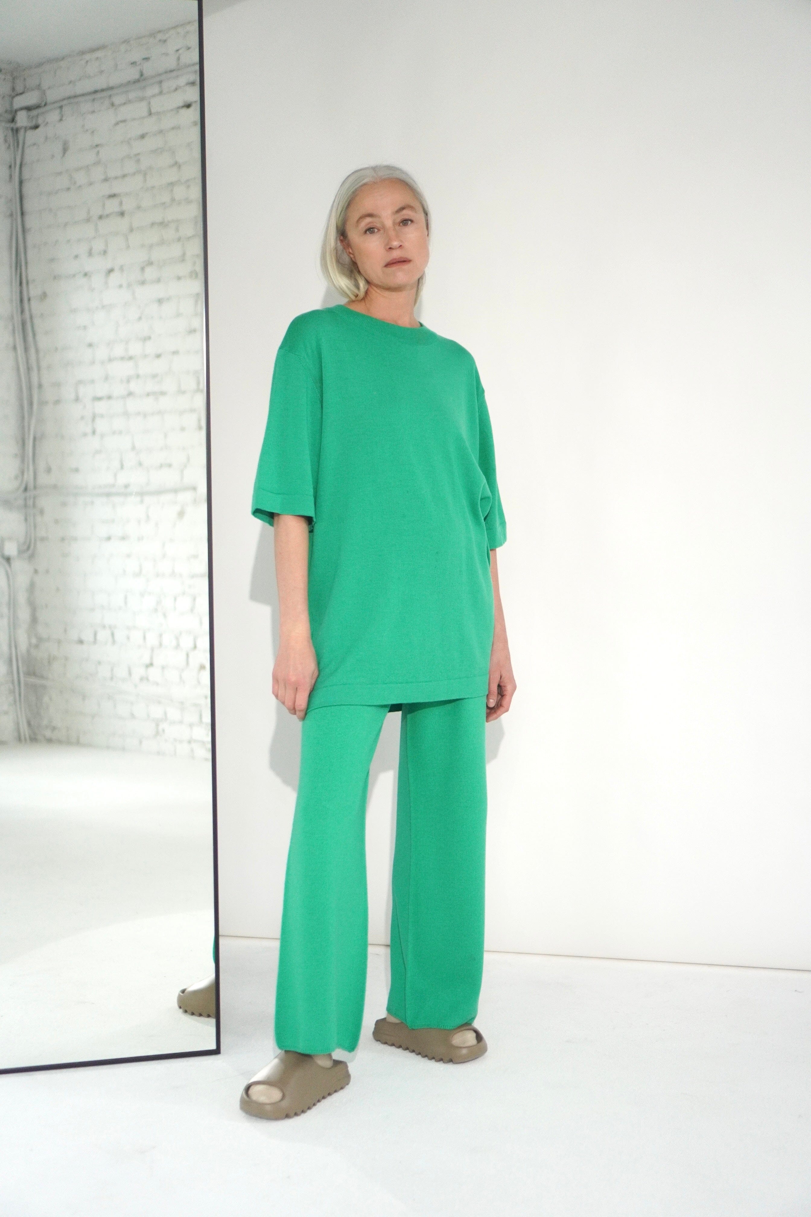 ELECTRIC GREEN EXTRA FINE MERINO WOOL T-SHIRT AND TROUSERS SET for lovers and trees 