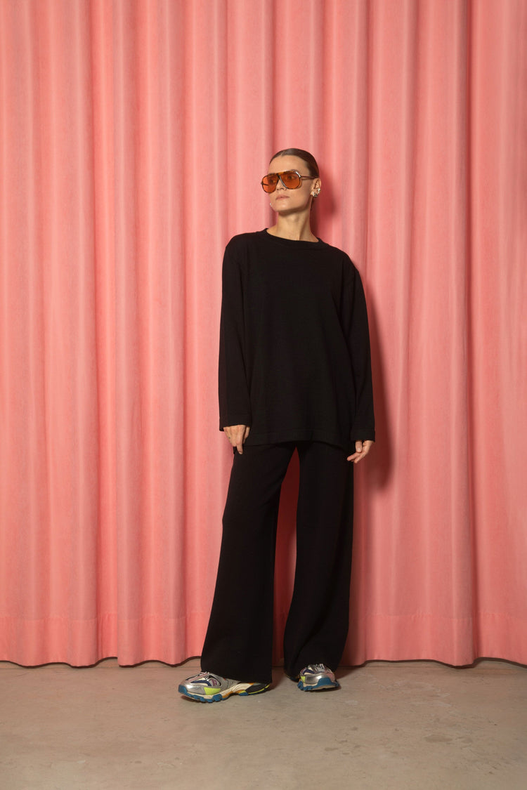 BLACK EXTRA FINE MERINO WOOL SHIRT for lovers and trees ONE SIZE 