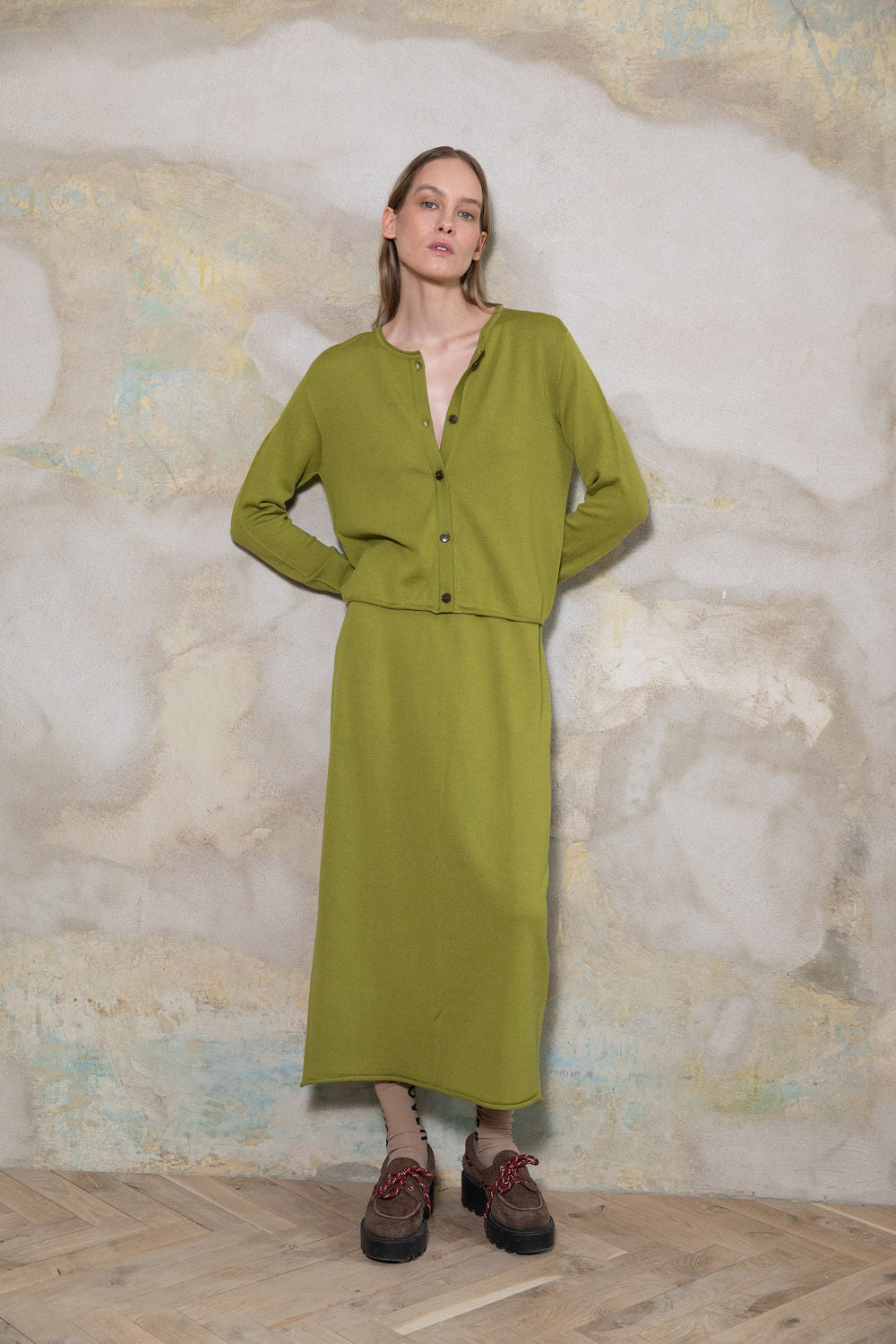 PEAR GREEN SHEER-KNIT EXTRA FINE MERINO WOOL MIDI SKIRT