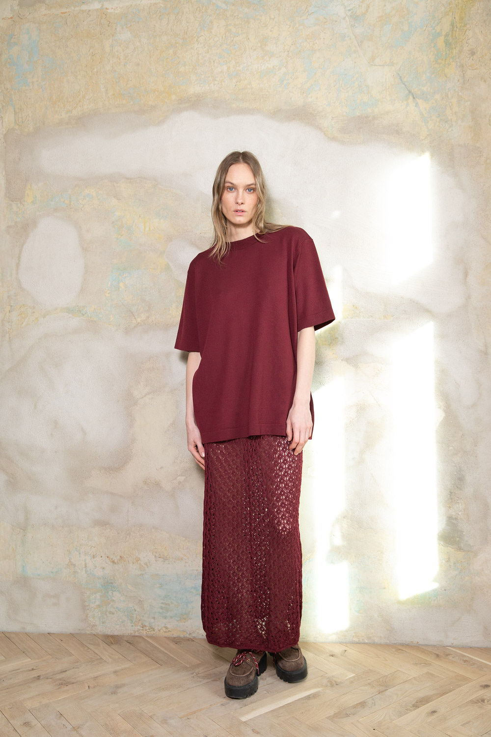 WINE RED EXTRA FINE MERINO WOOL T-SHIRT