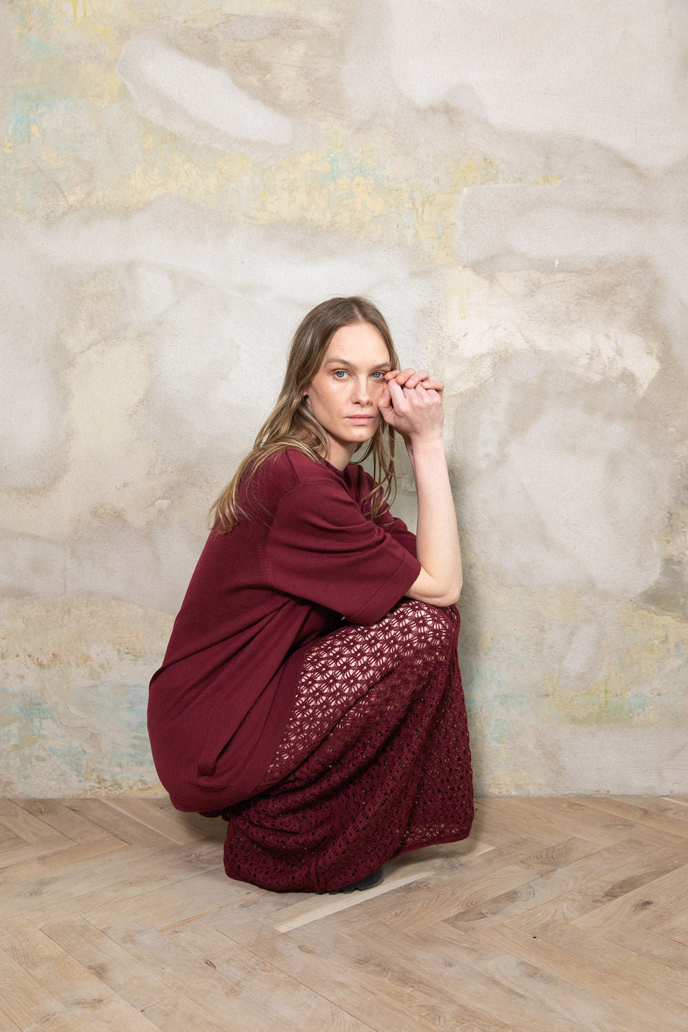 WINE RED EXTRA FINE MERINO WOOL T-SHIRT