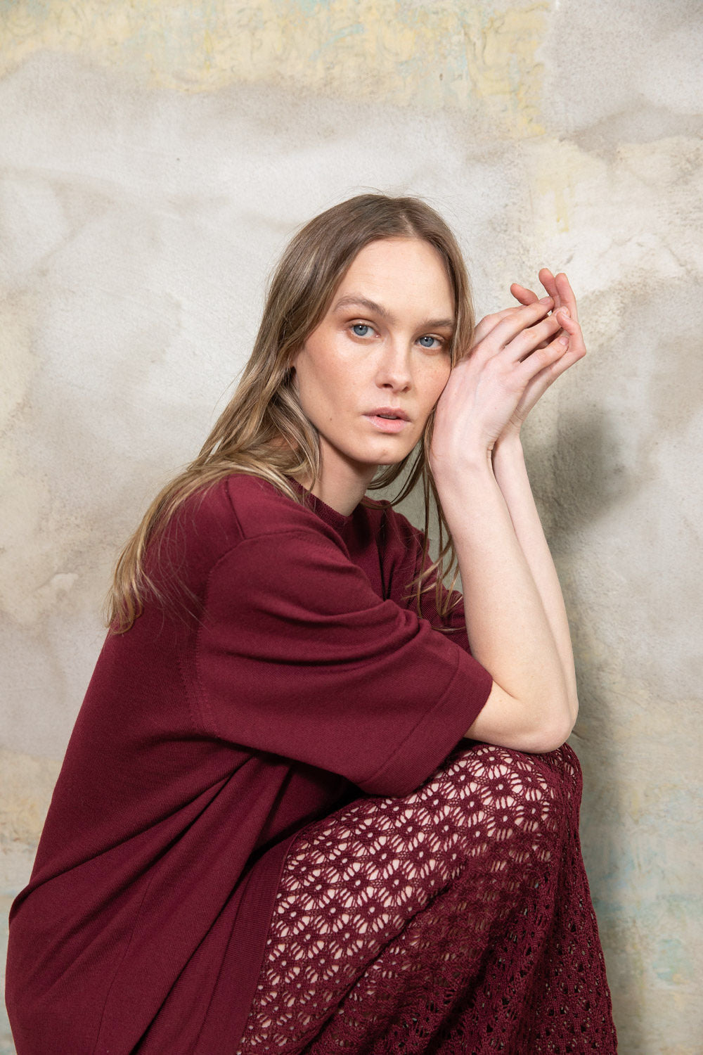 WINE RED EXTRA FINE MERINO WOOL T-SHIRT