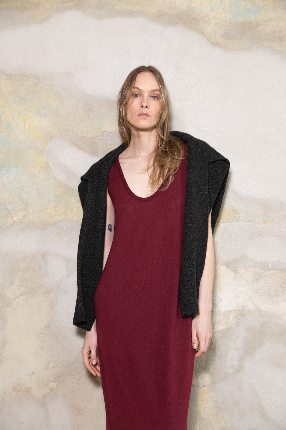 WINE RED SHEER-KNIT EXTRA FINE MERINO WOOL DRESS