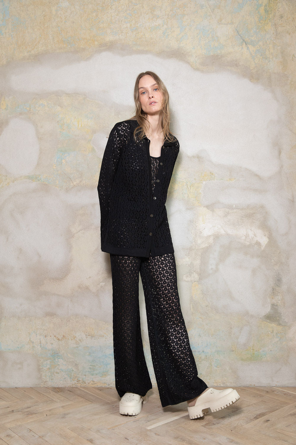 BLACK EXTRA FINE MERINO WOOL LACE TROUSERS