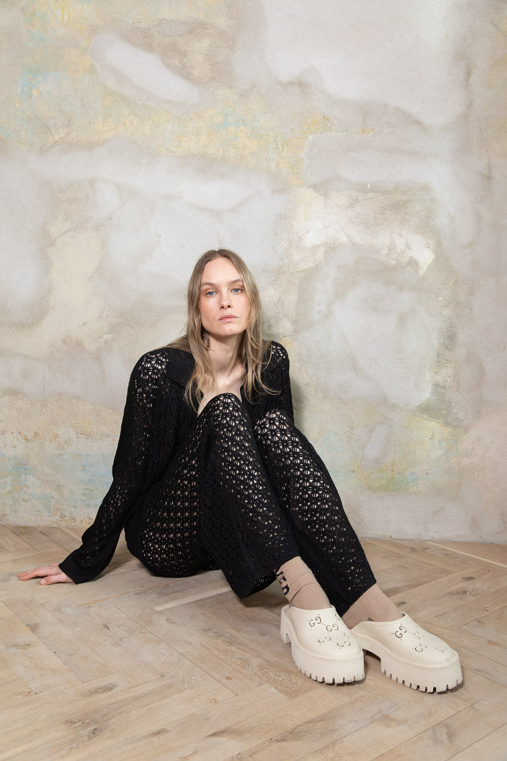 BLACK EXTRA FINE MERINO WOOL LACE TROUSERS