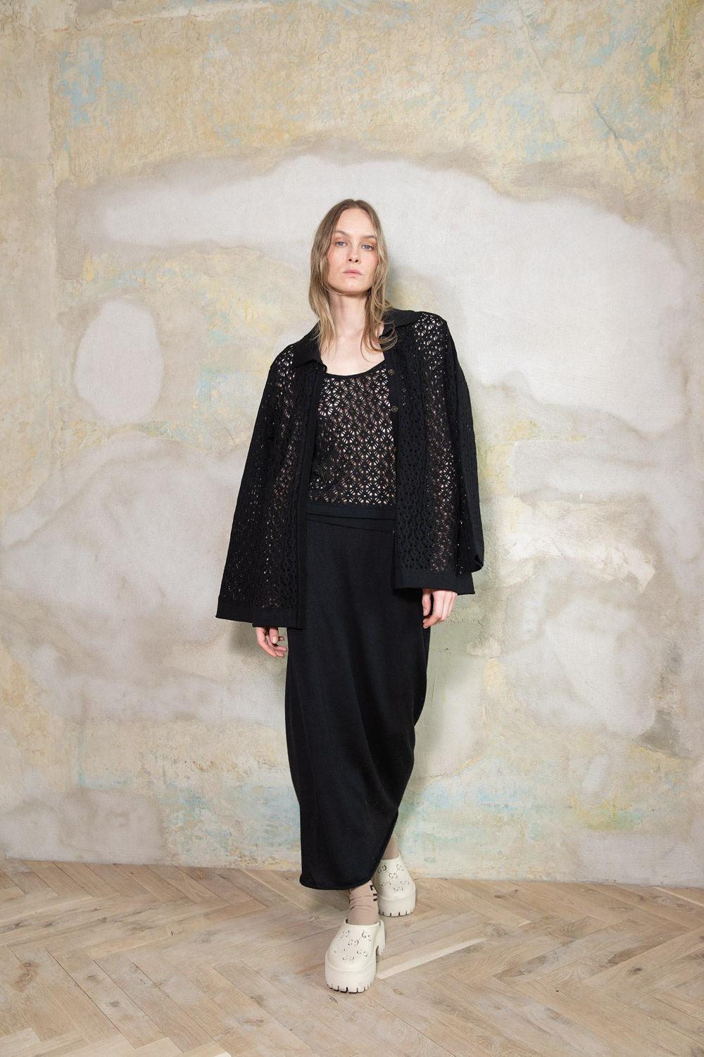 BLACK EXTRA FINE MERINO WOOL LACE TOP