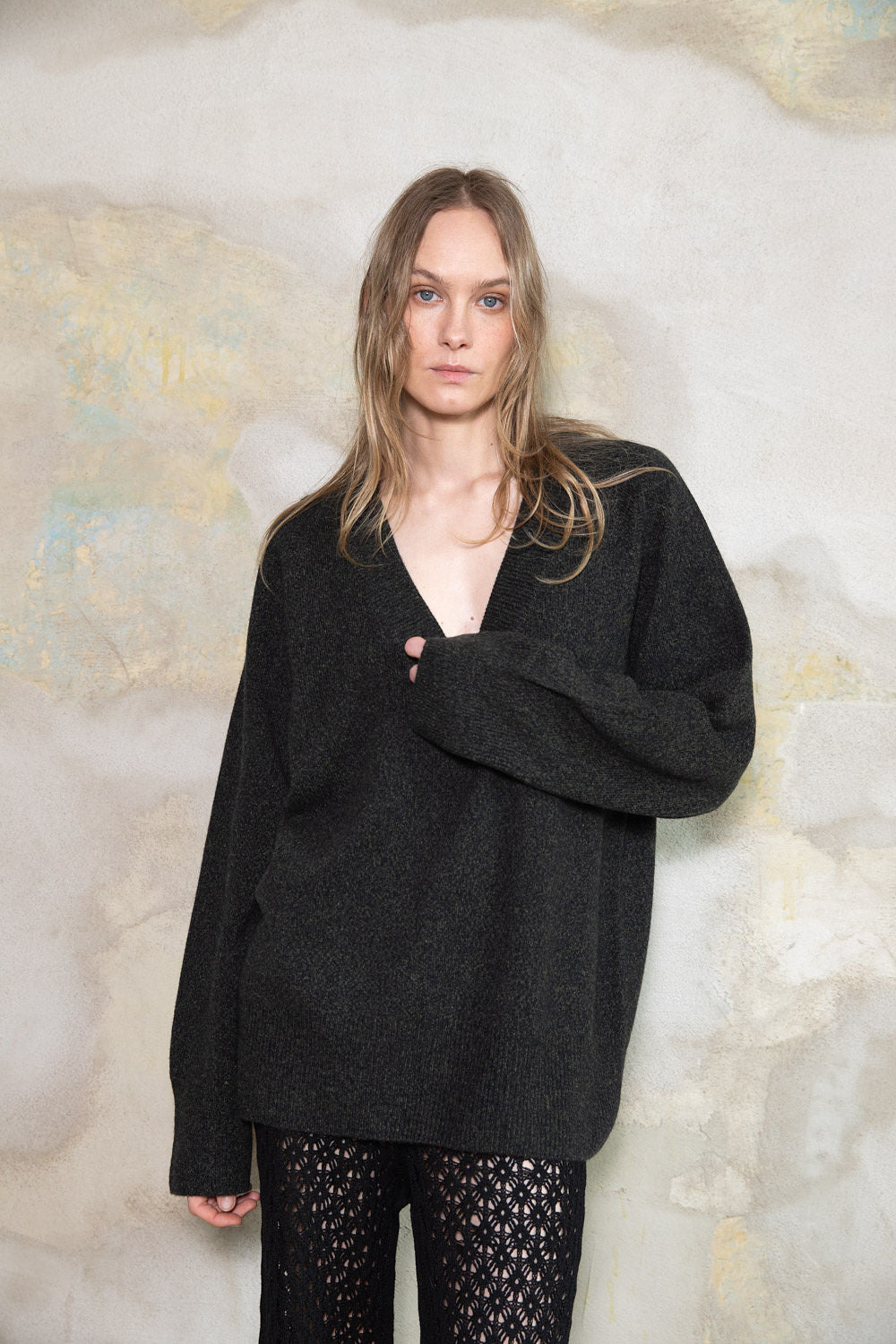 DARK GREY MELANGE CASHMERE-MERINO WOOL V-NECK SWEATER