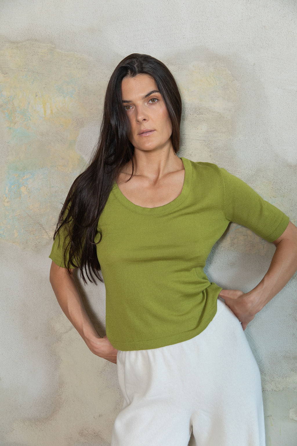 PEAR GREEN EXTRA FINE MERINO WOOL TEE