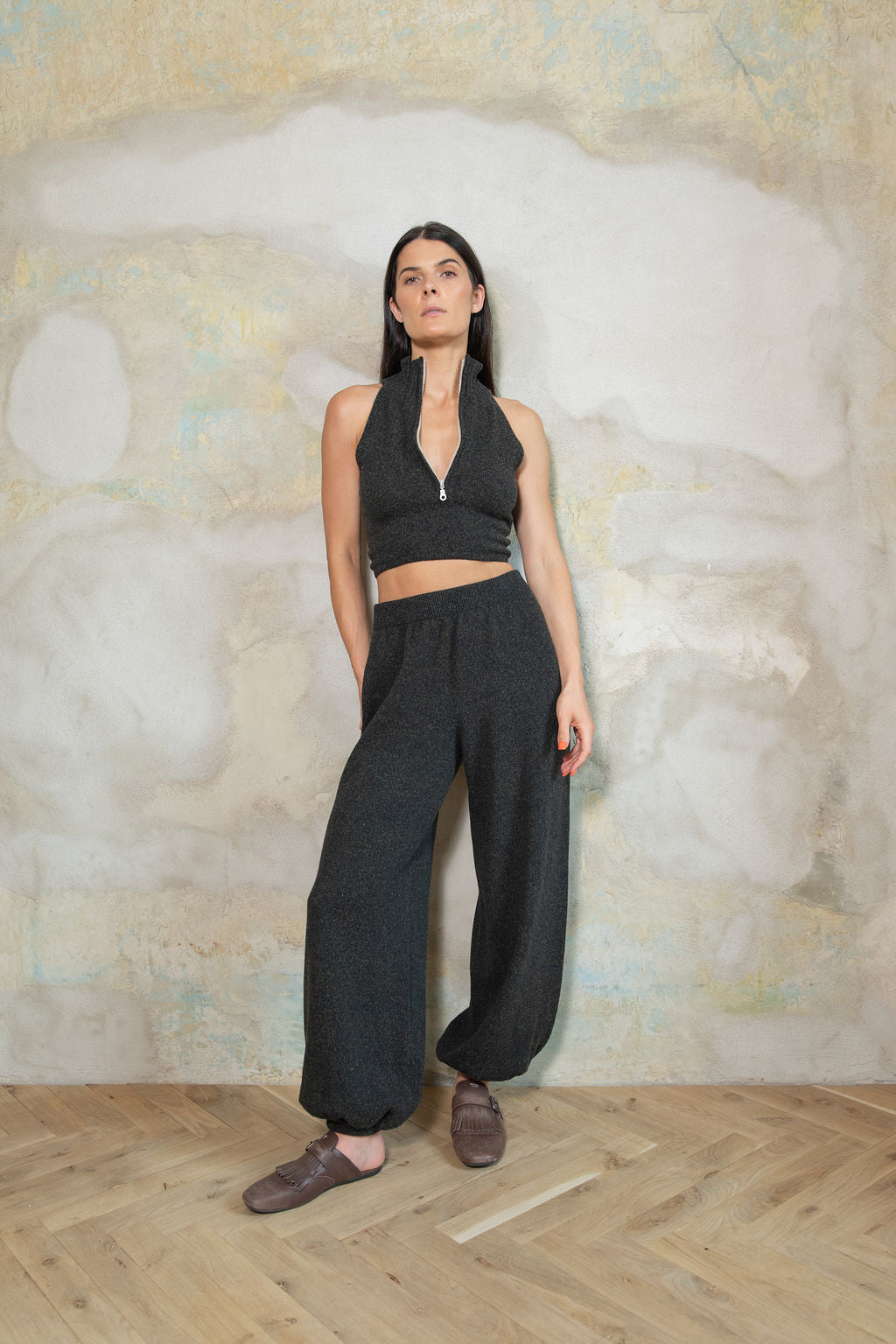 DARK GREY CASHMERE-MERINO WOOL CROP TOP