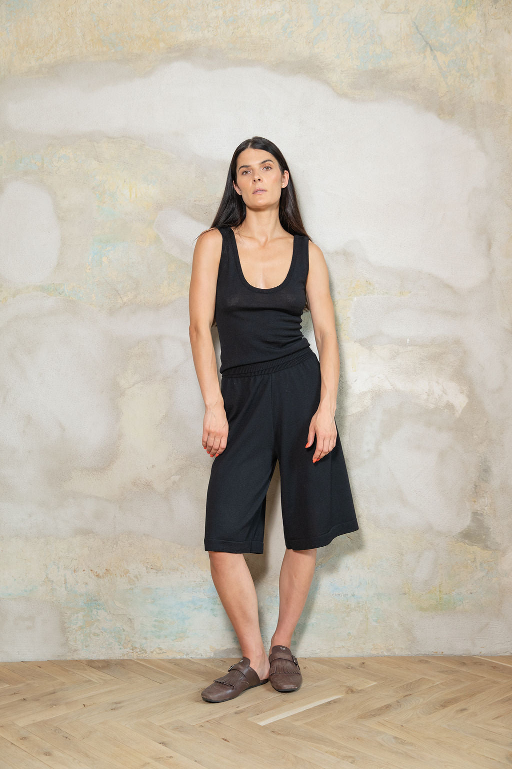 BLACK EXTRA FINE MERINO WOOL TOP