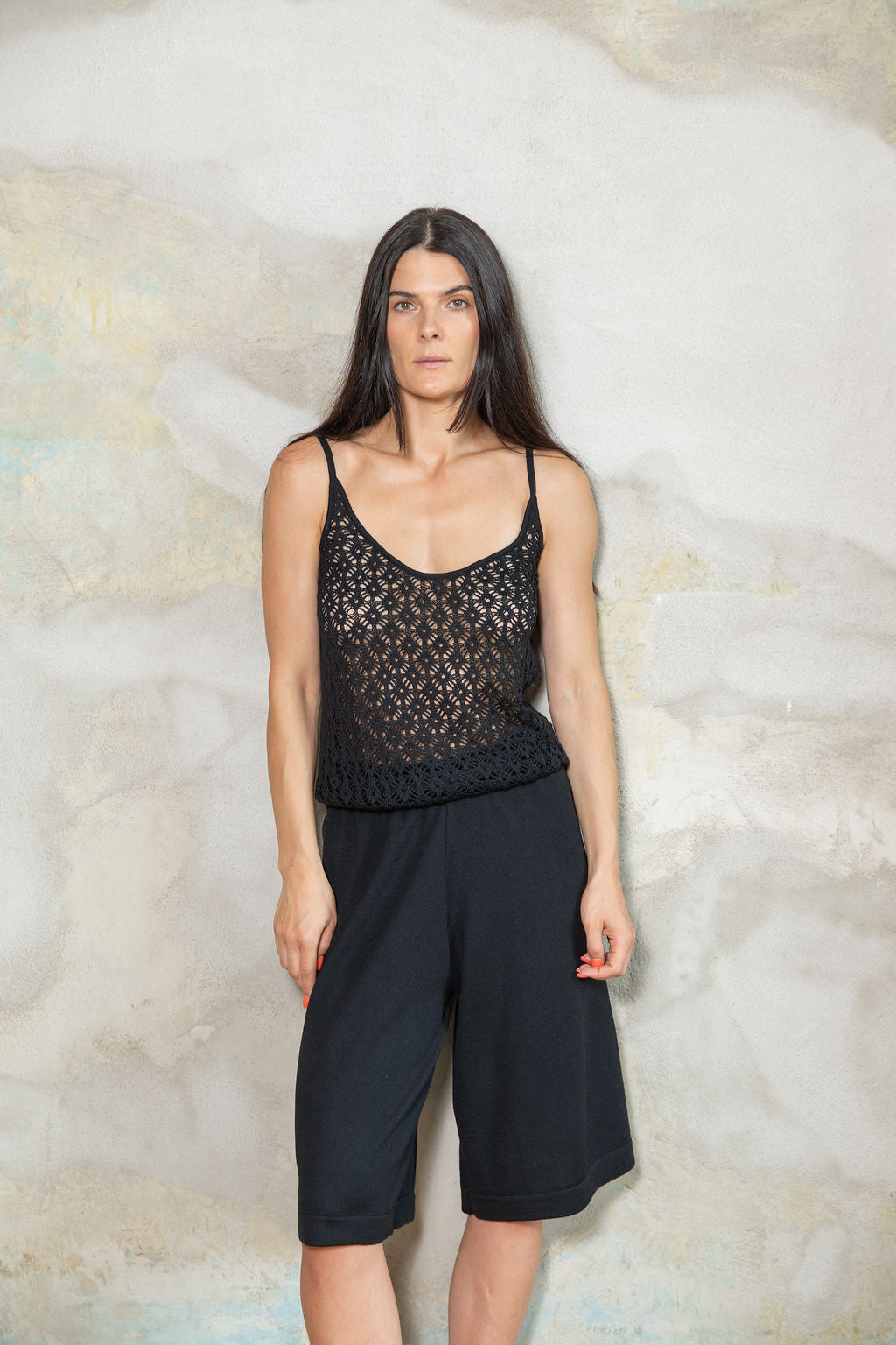 BLACK EXTRA FINE MERINO WOOL LACE TOP
