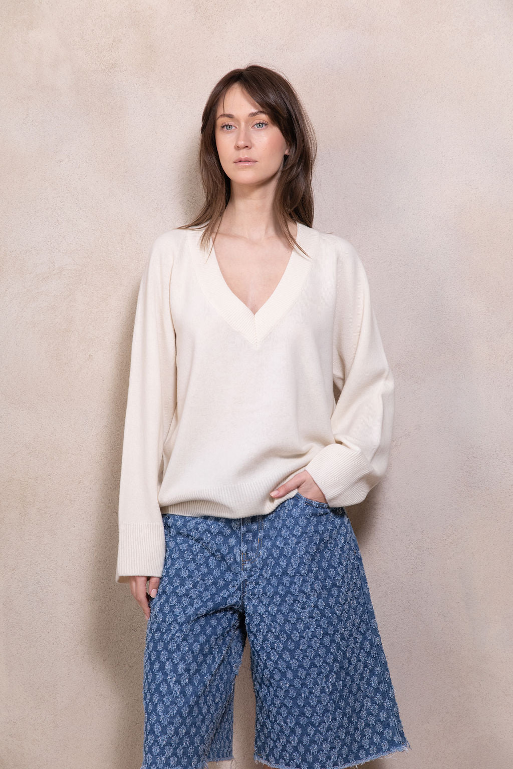 PEARL CASHMERE-MERINO WOOL V-NECK SWEATER
