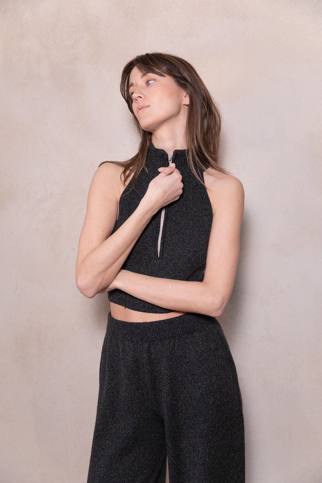 DARK GREY CASHMERE-MERINO WOOL CROP TOP
