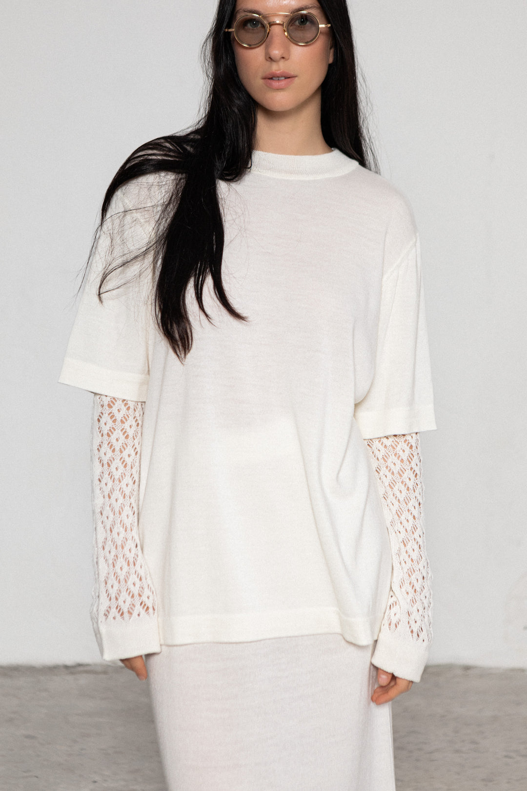 PEARL EXTRA FINE MERINO WOOL T-SHIRT WITH LACE SLEEVES