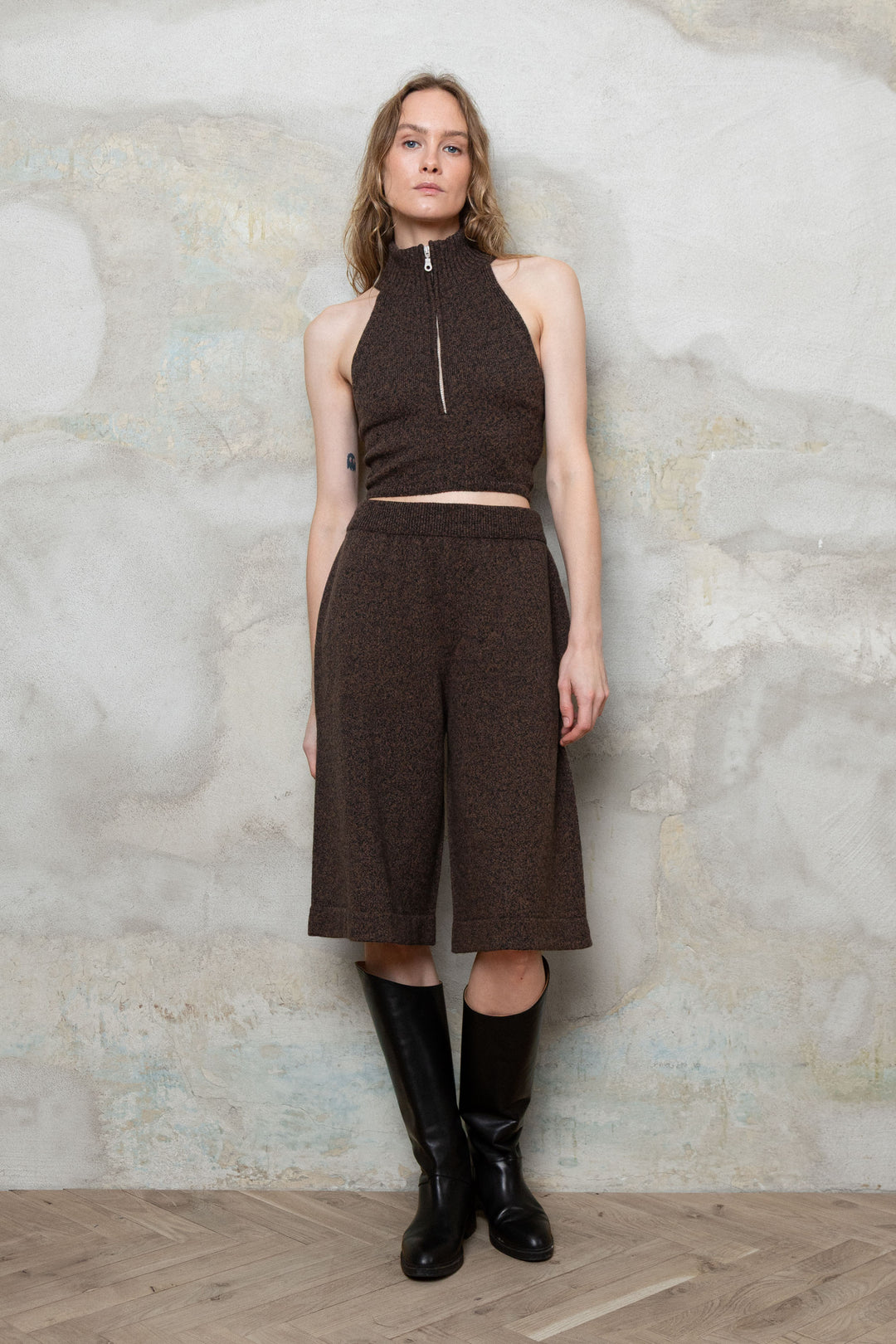 CHOCOLATE BROWN MELANGE CASHMERE-MERINO WOOL CROP TOP