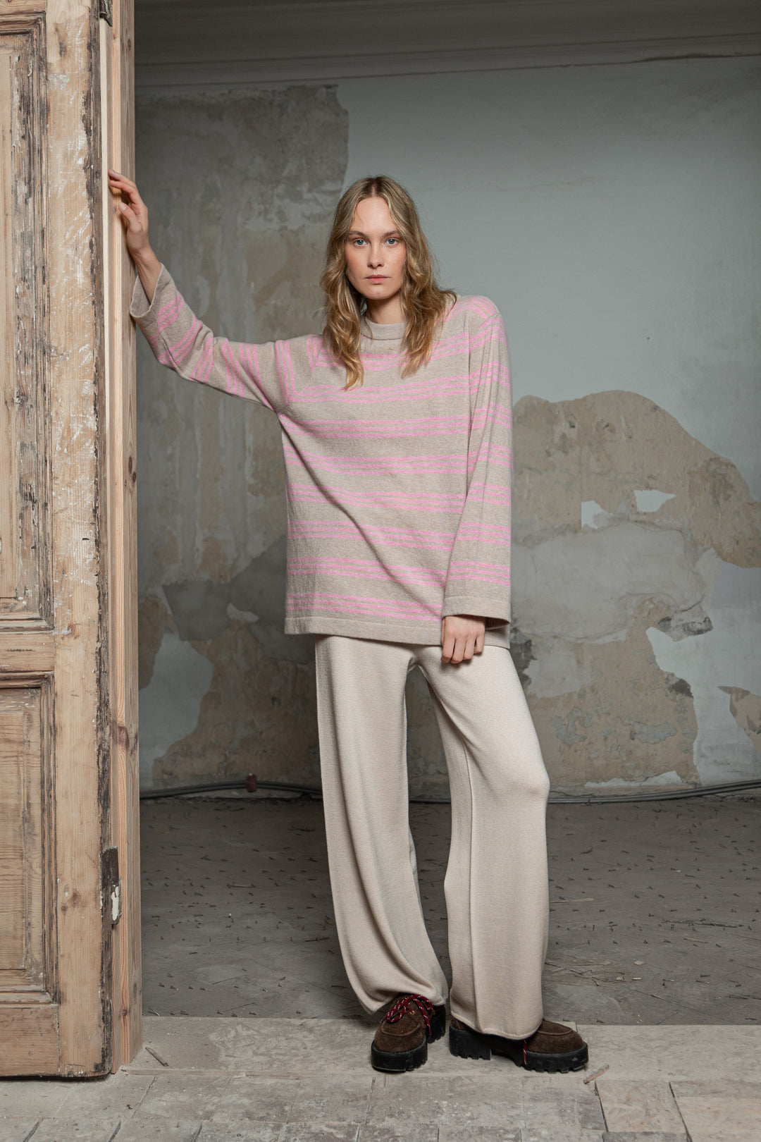 POWDER/SOFT PINK CASHMERE-MERINO WOOL SHIRT