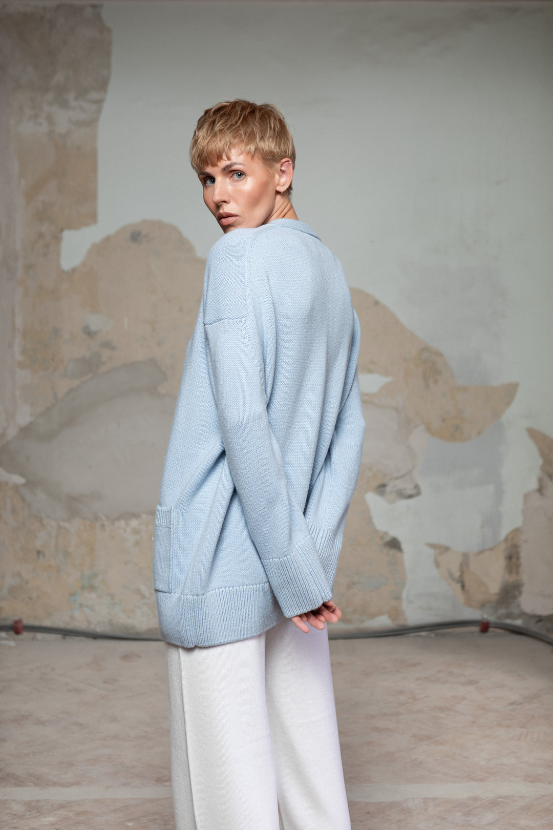 SOFT BLUE CASHMERE-MERINO WOOL CARDIGAN