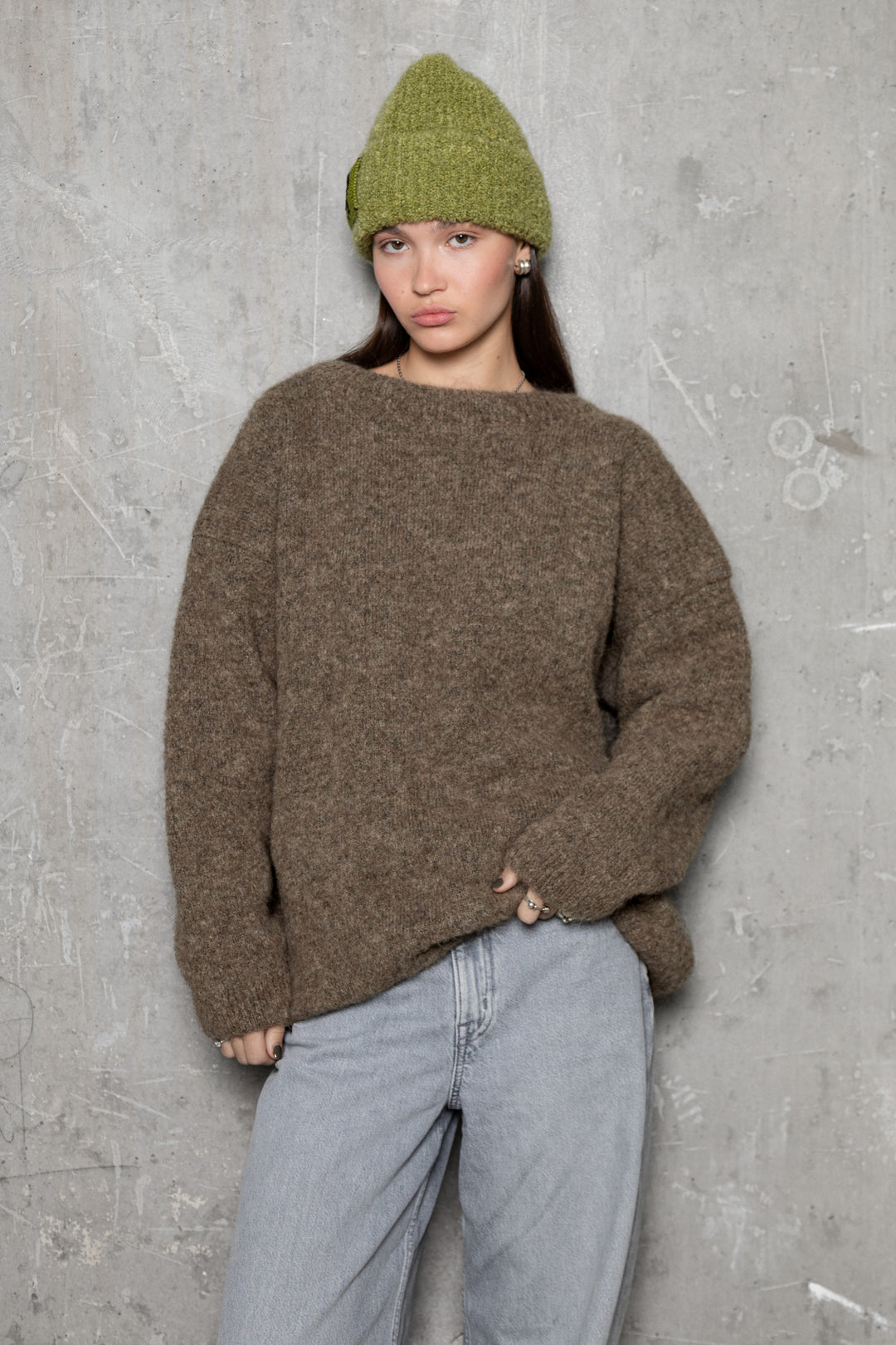 MOSS GREEN TEDDY ALPACA BEANIE