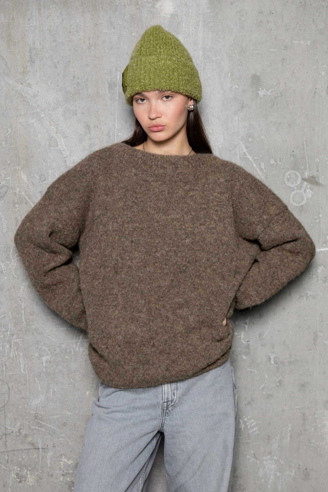 MOSS GREEN TEDDY ALPACA BEANIE