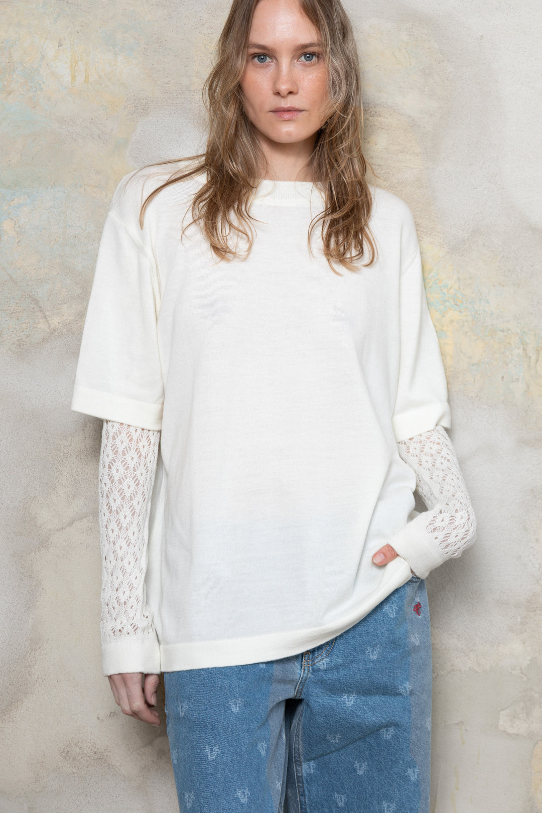 PEARL EXTRA FINE MERINO WOOL T-SHIRT WITH LACE SLEEVES
