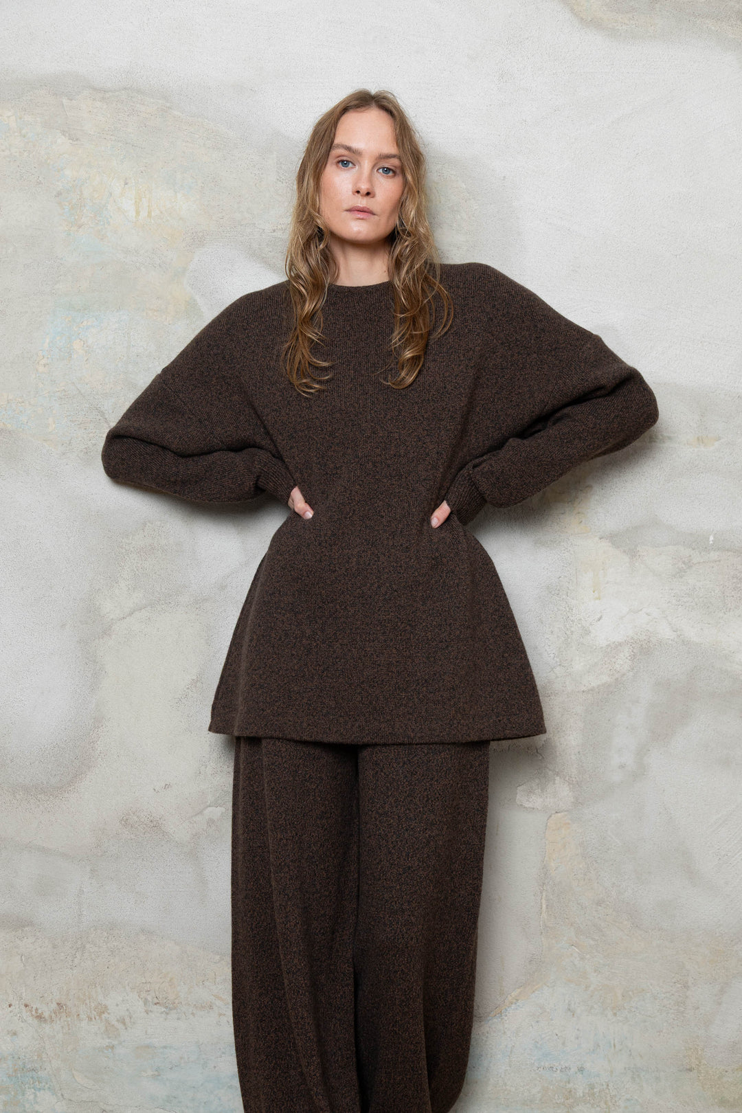 CHOCOLATE BROWN CASHMERE-MERINO WOOL BALLOON TROUSERS