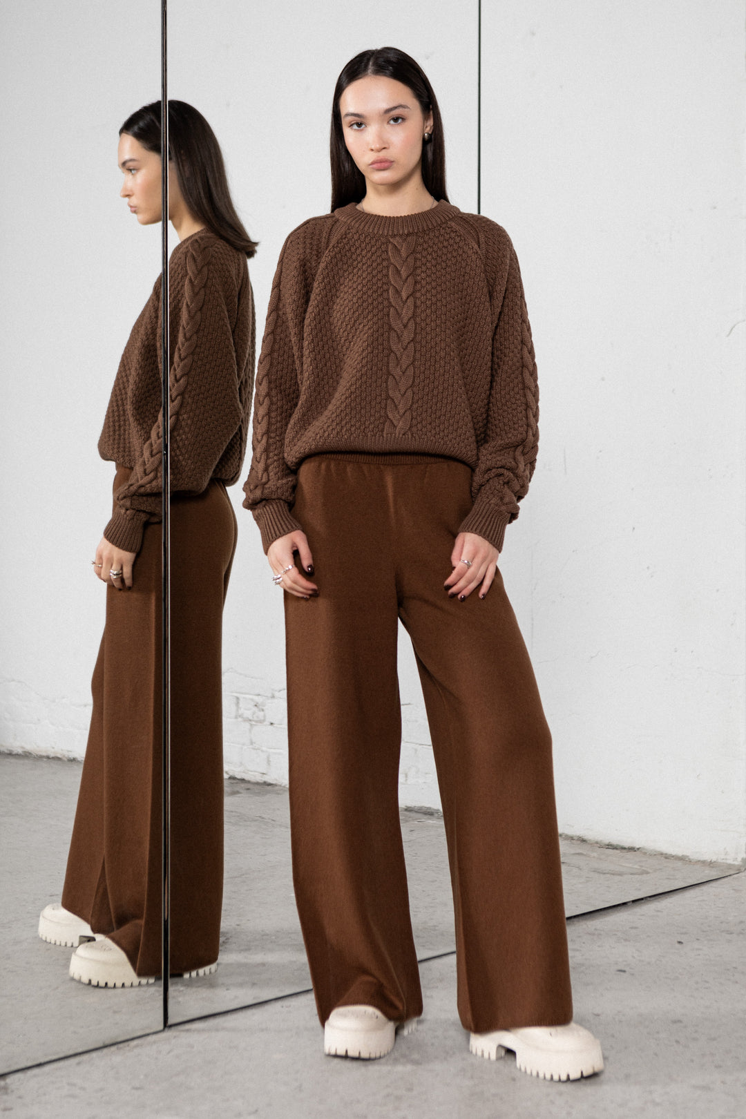 COCOA CABLE-KNIT EXTRA FINE MERINO WOOL SWEATER