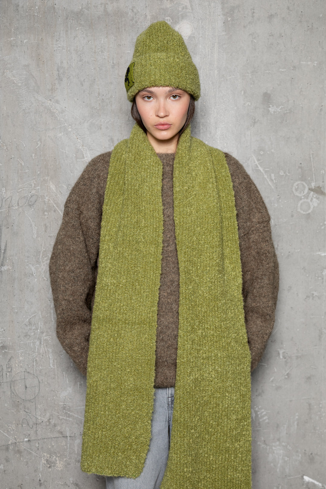 MOSS GREEN TEDDY ALPACA SCARF