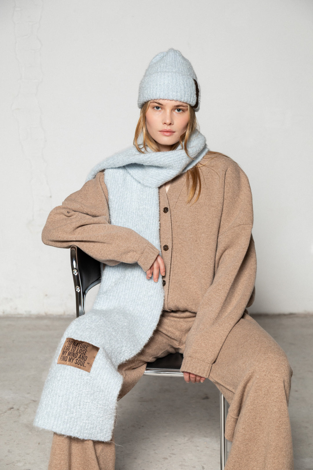 LIGHT BLUE TEDDY ALPACA SCARF WITH BROWN LABEL