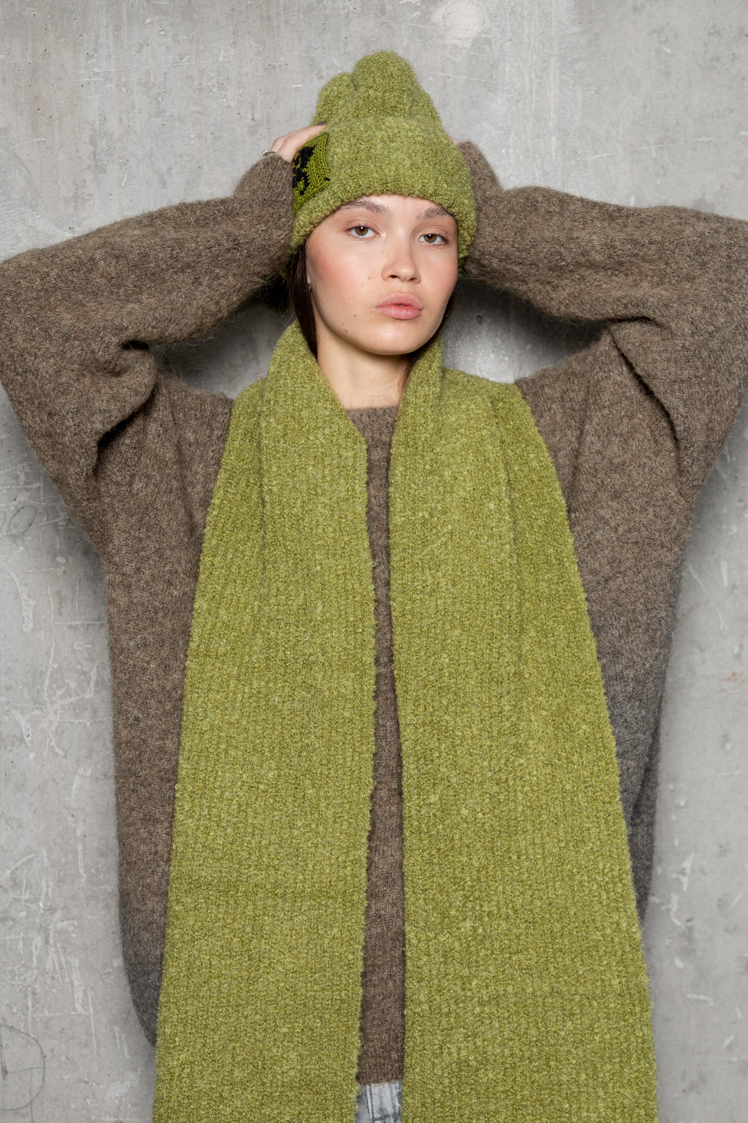 MOSS GREEN TEDDY ALPACA SCARF
