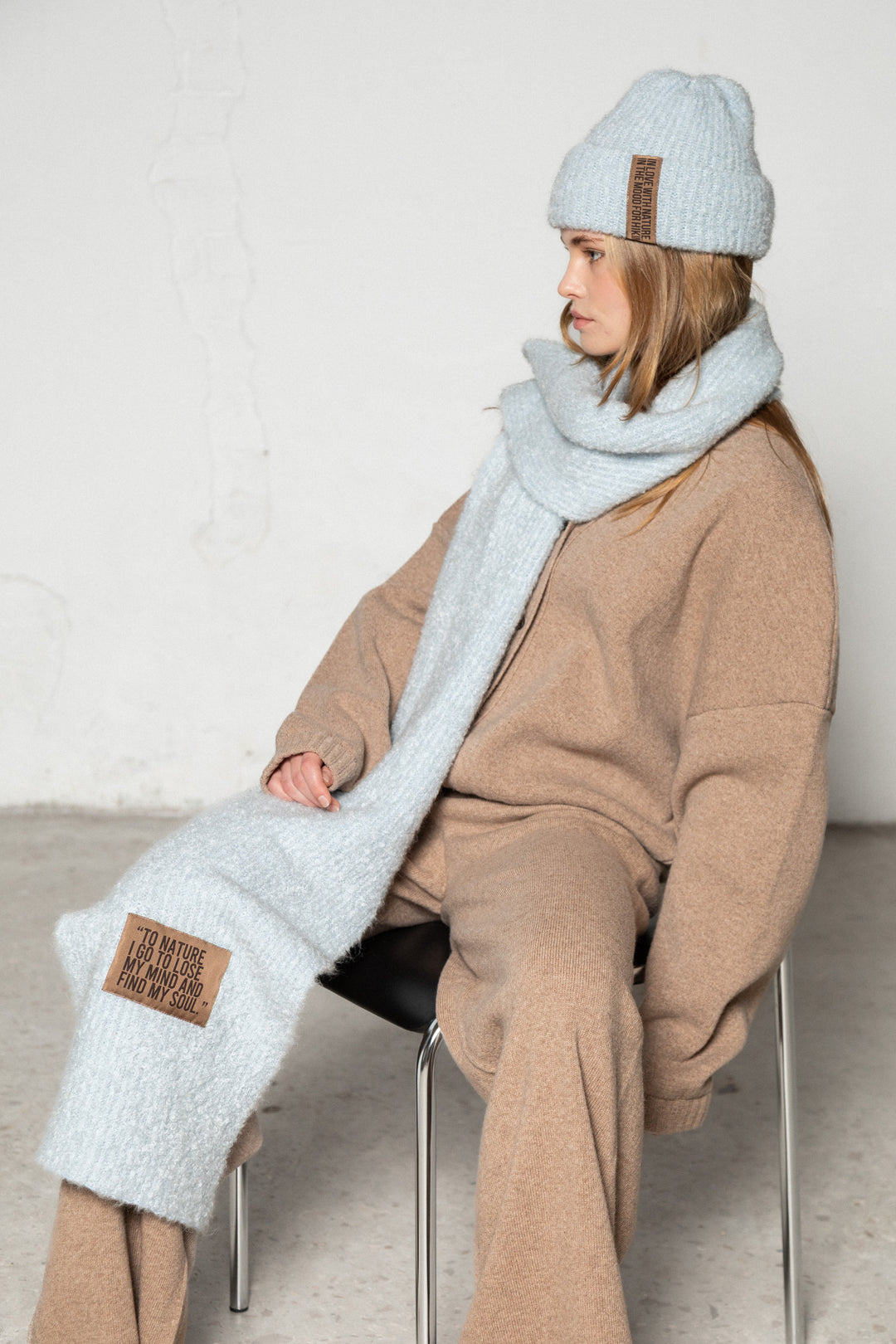 LIGHT BLUE TEDDY ALPACA SCARF WITH BROWN LABEL