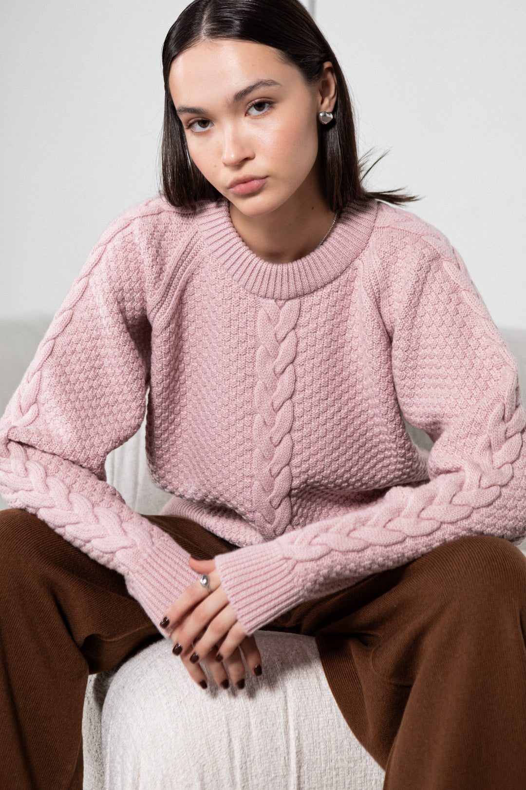 SOFT PINK CABLE-KNIT EXTRA FINE MERINO WOOL SWEATER