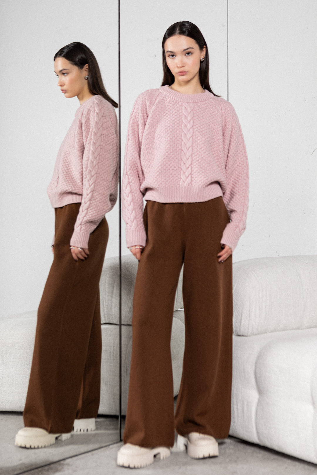 SOFT PINK CABLE-KNIT EXTRA FINE MERINO WOOL SWEATER