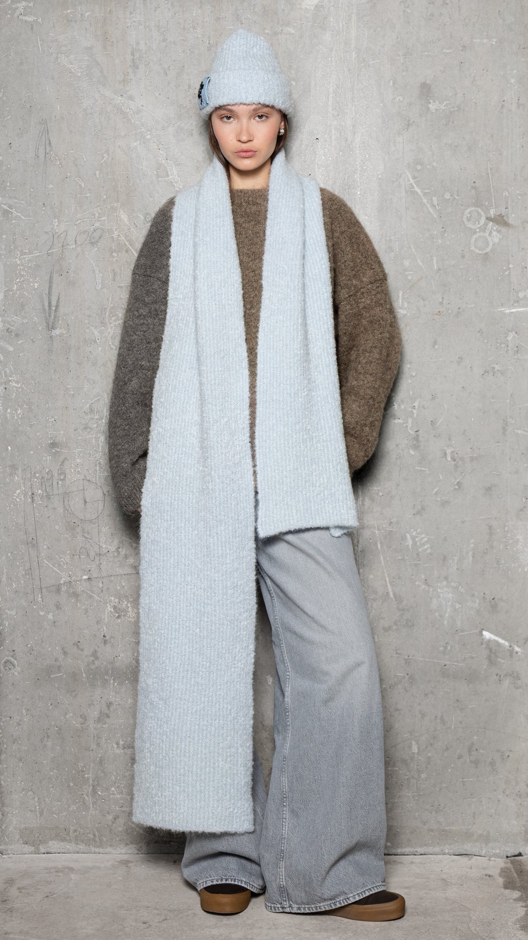 LIGHT BLUE TEDDY ALPACA SCARF