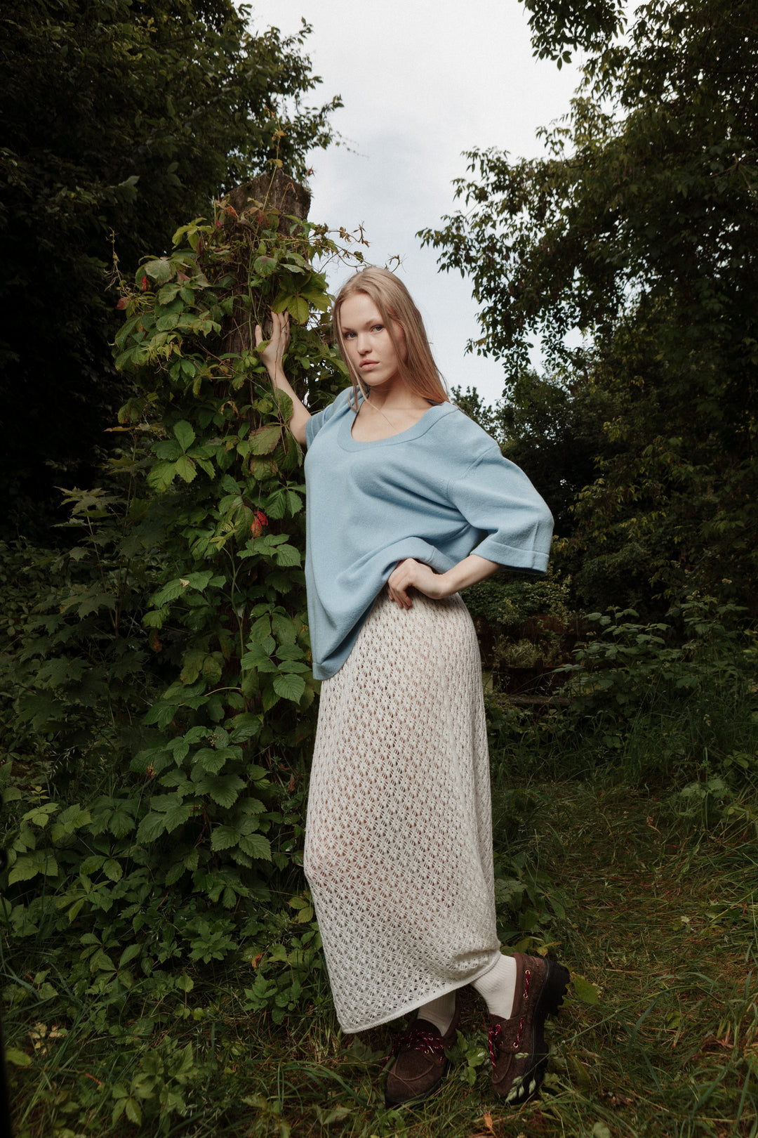 LIGHT BLUE EXTRA FINE MERINO WOOL U-NECK T-SHIRT