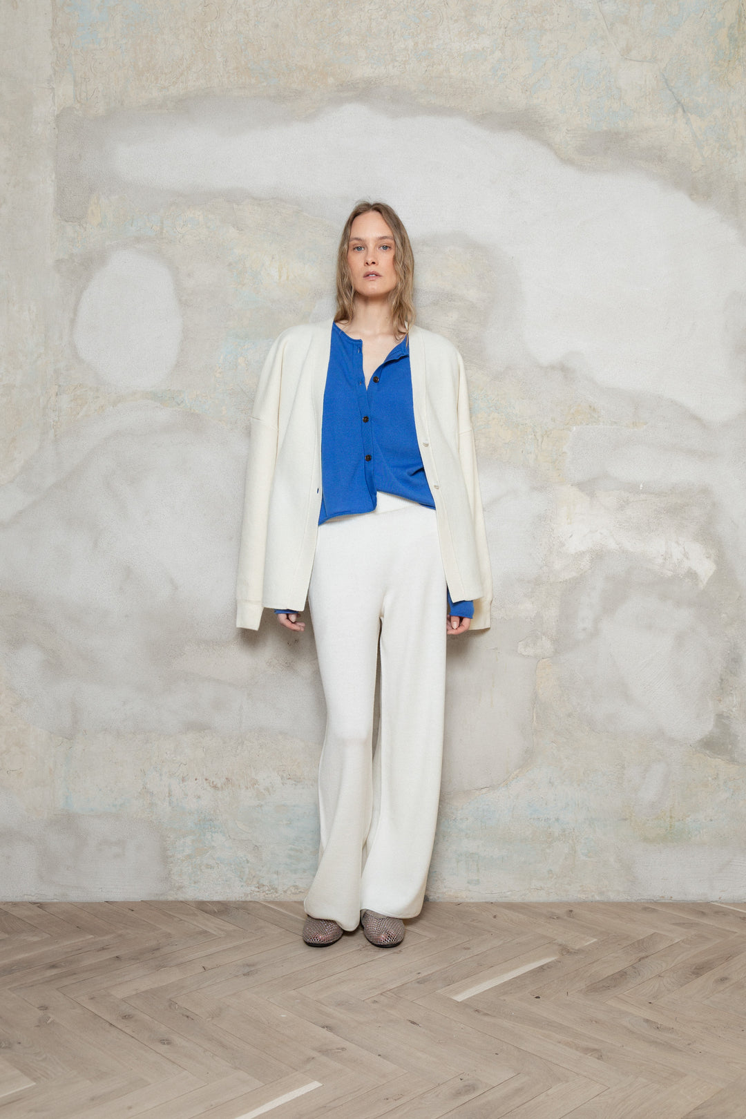ELECTRIC BLUE EXTRA FINE MERINO WOOL BUTTON-UP MINI CARDIGAN