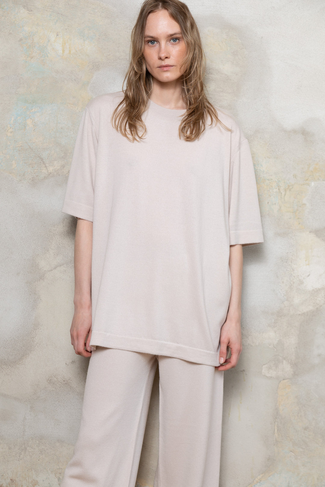 SOFT POWDER EXTRA FINE MERINO WOOL TROUSERS