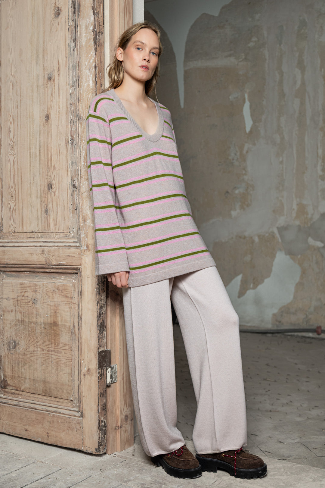 POWDER/LIME GREEN/SOFT PINK CASHMERE-MERINO WOOL U-NECK SHIRT