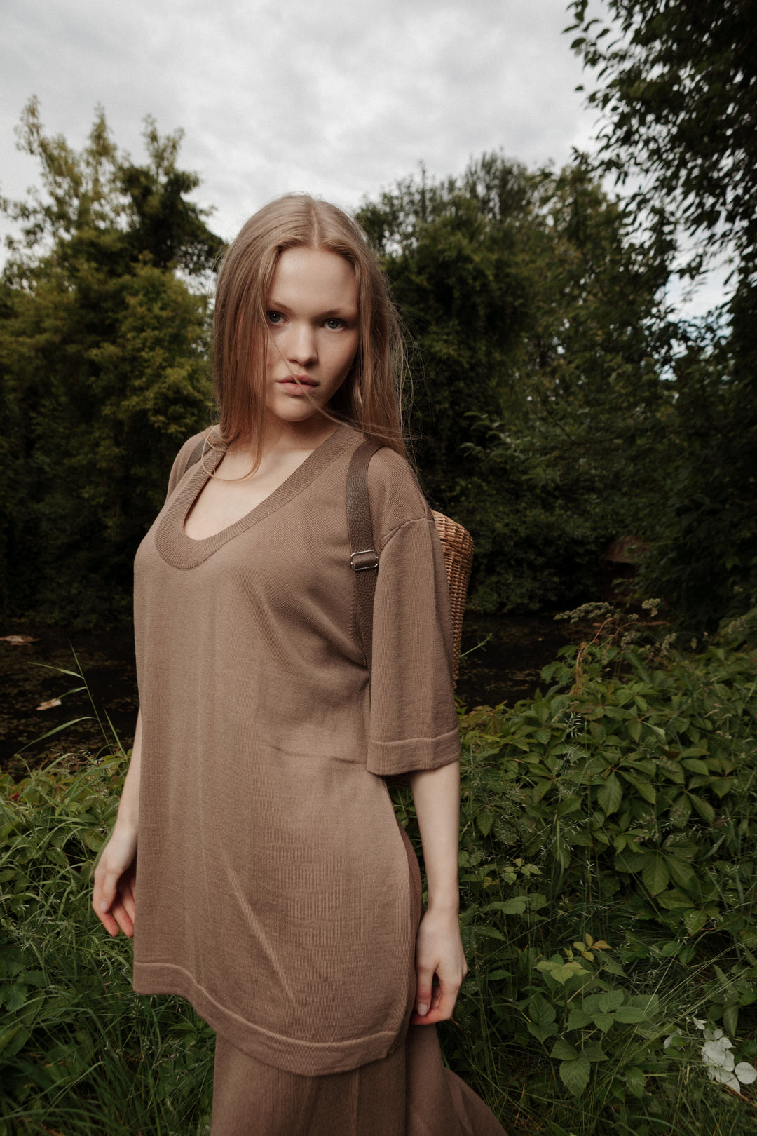 TRUFFLE EXTRA FINE MERINO WOOL U-NECK T-SHIRT