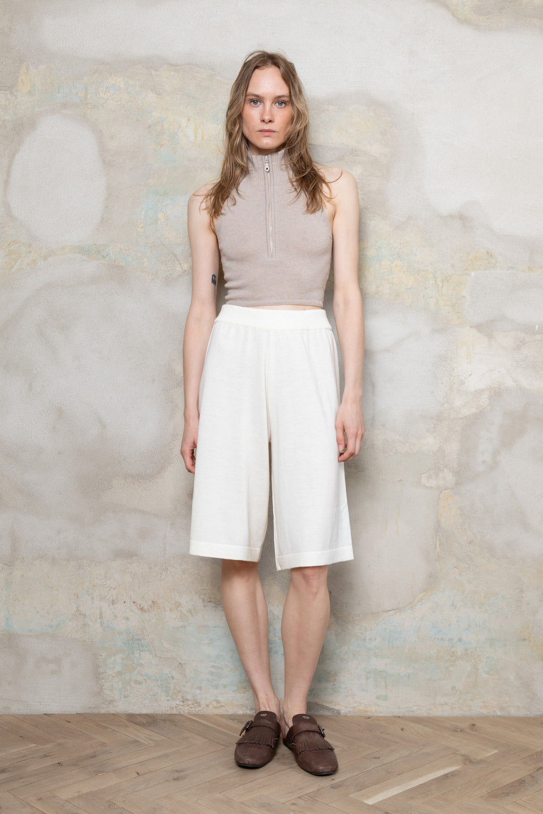 PEARL EXTRA FINE MERINO WOOL KNEE SHORTS