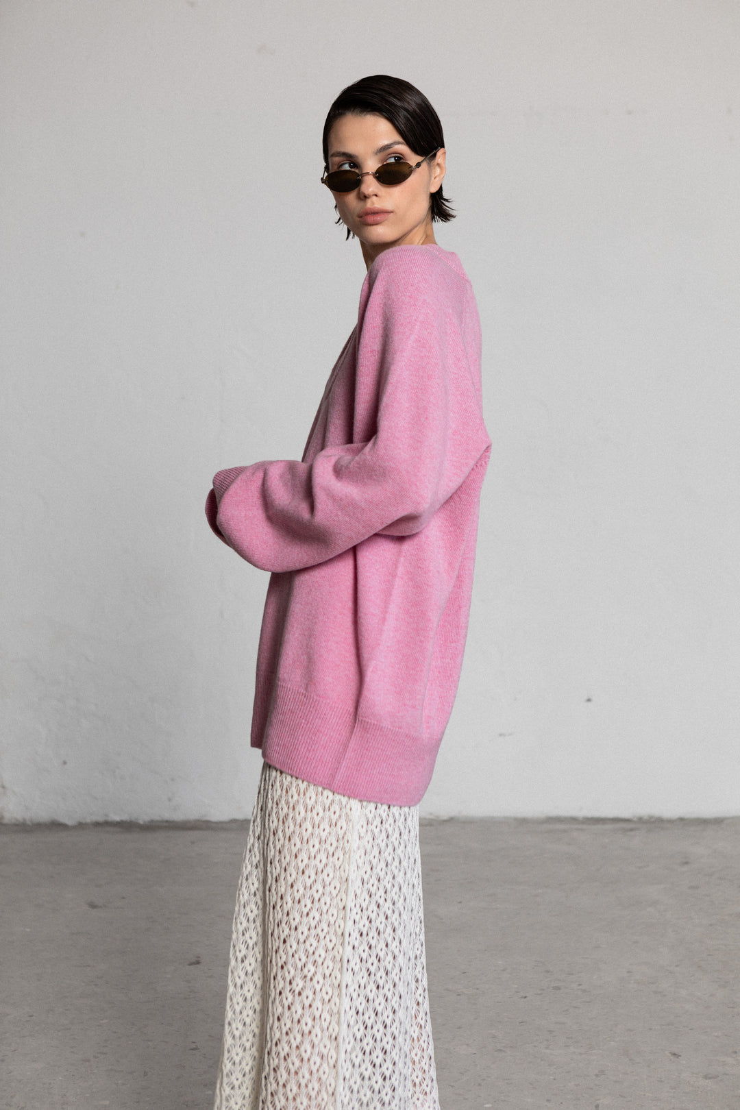 SOFT PINK CASHMERE-MERINO WOOL U-NECK SWEATER