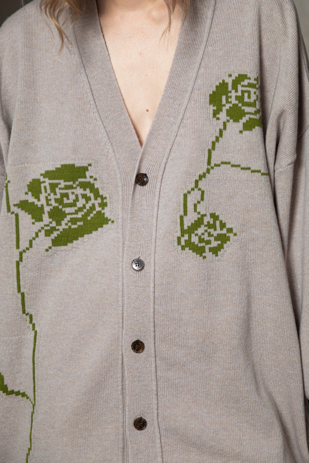 POWDER/LIME GREEN CASHMERE-MERINO WOOL ROSE CARDIGAN