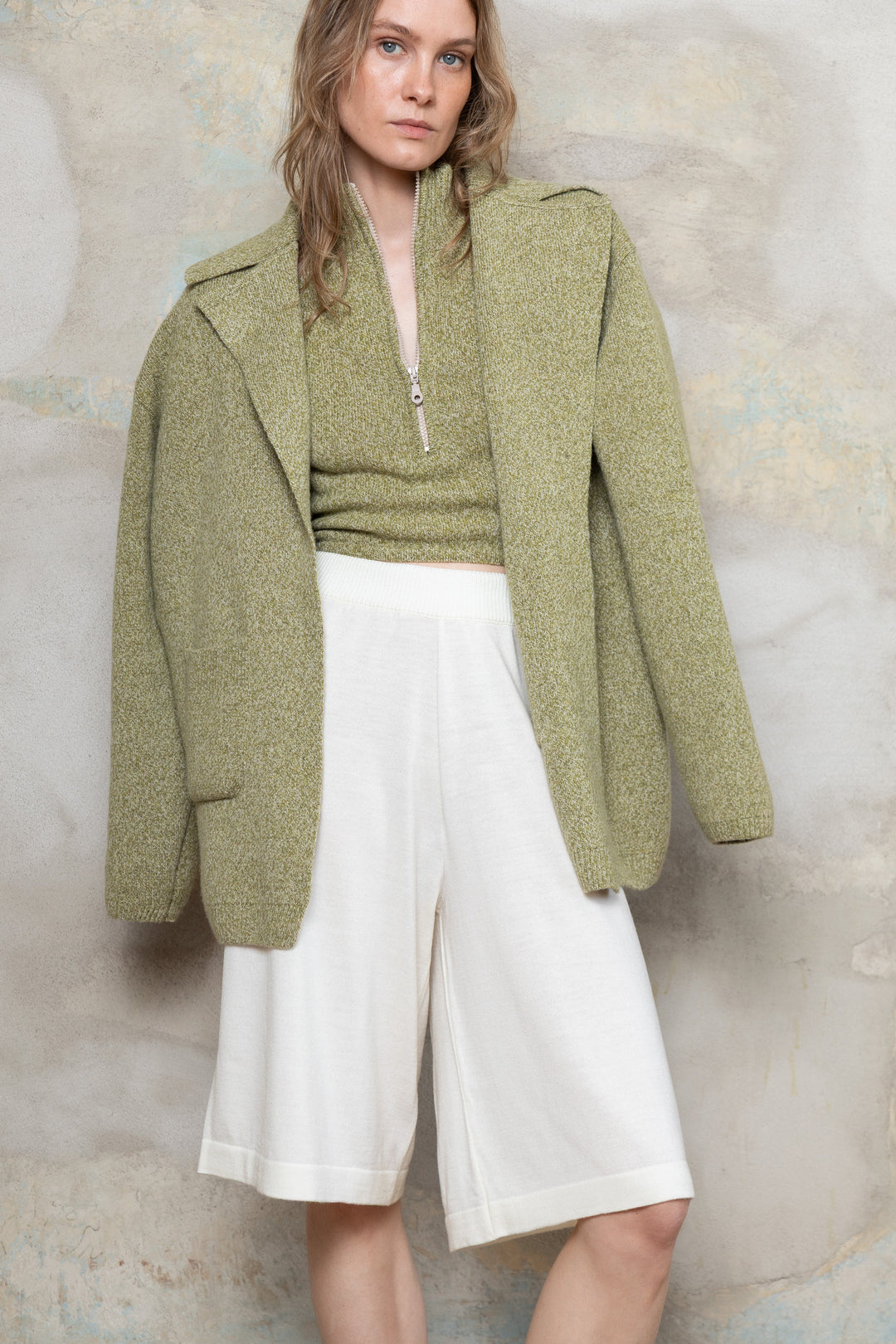 MOSS GREEN MELANGE CASHMERE-MERINO WOOL CROP TOP
