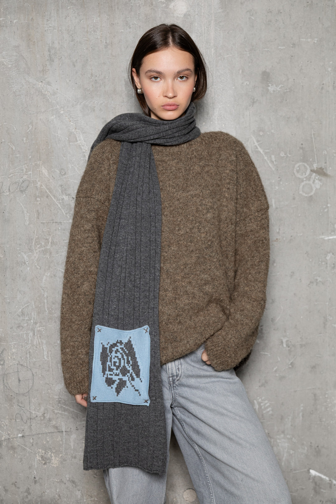 DARK GREY LAMBSWOOL SCARF