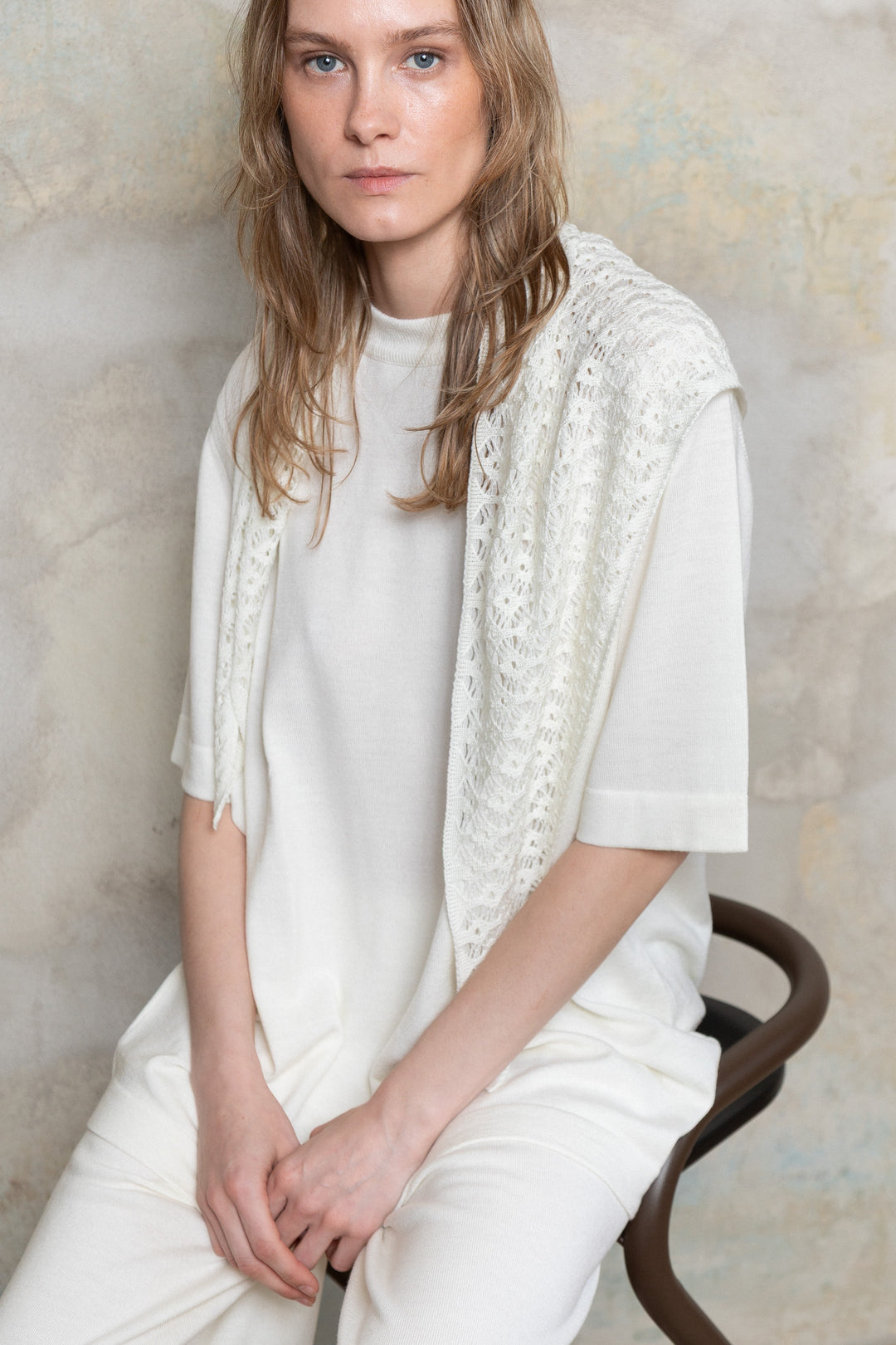 PEARL EXTRA FINE MERINO WOOL LACE SCARF