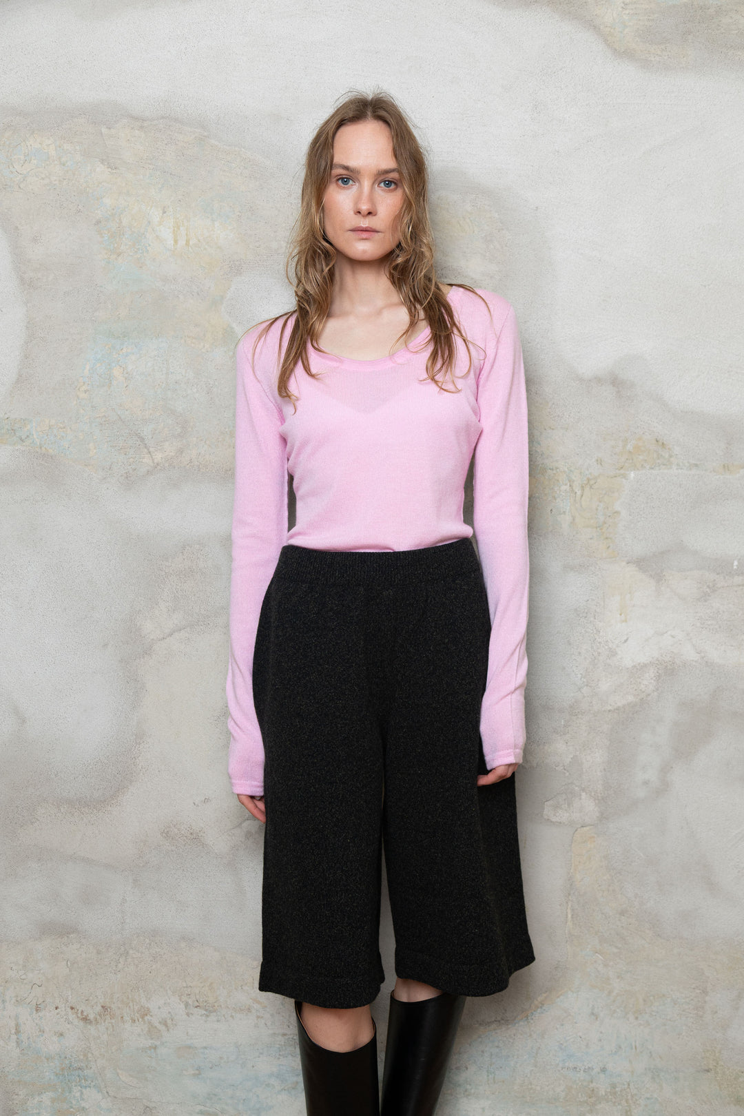 BABY PINK EXTRA FINE MERINO WOOL FINE KNIT SWEATER