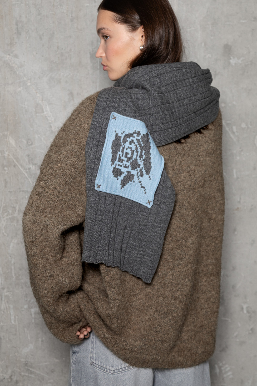 DARK GREY LAMBSWOOL SCARF