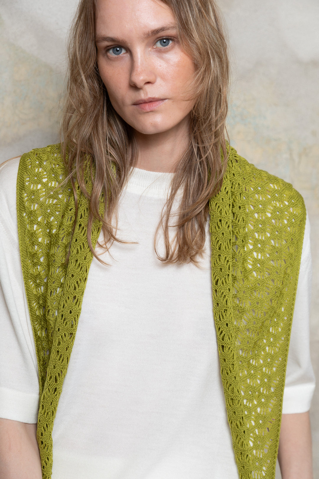 PEAR GREEN EXTRA FINE MERINO WOOL LACE SCARF