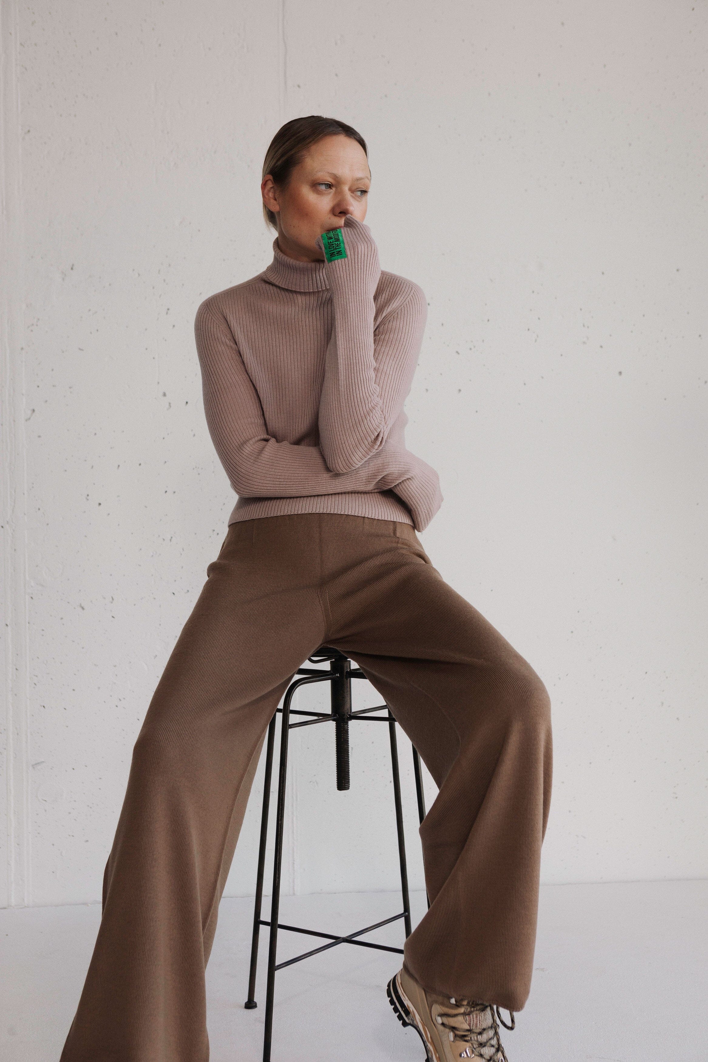POWDER EXTRA FINE MERINO WOOL TURTLENECK NO. 2 for lovers and trees S/M 