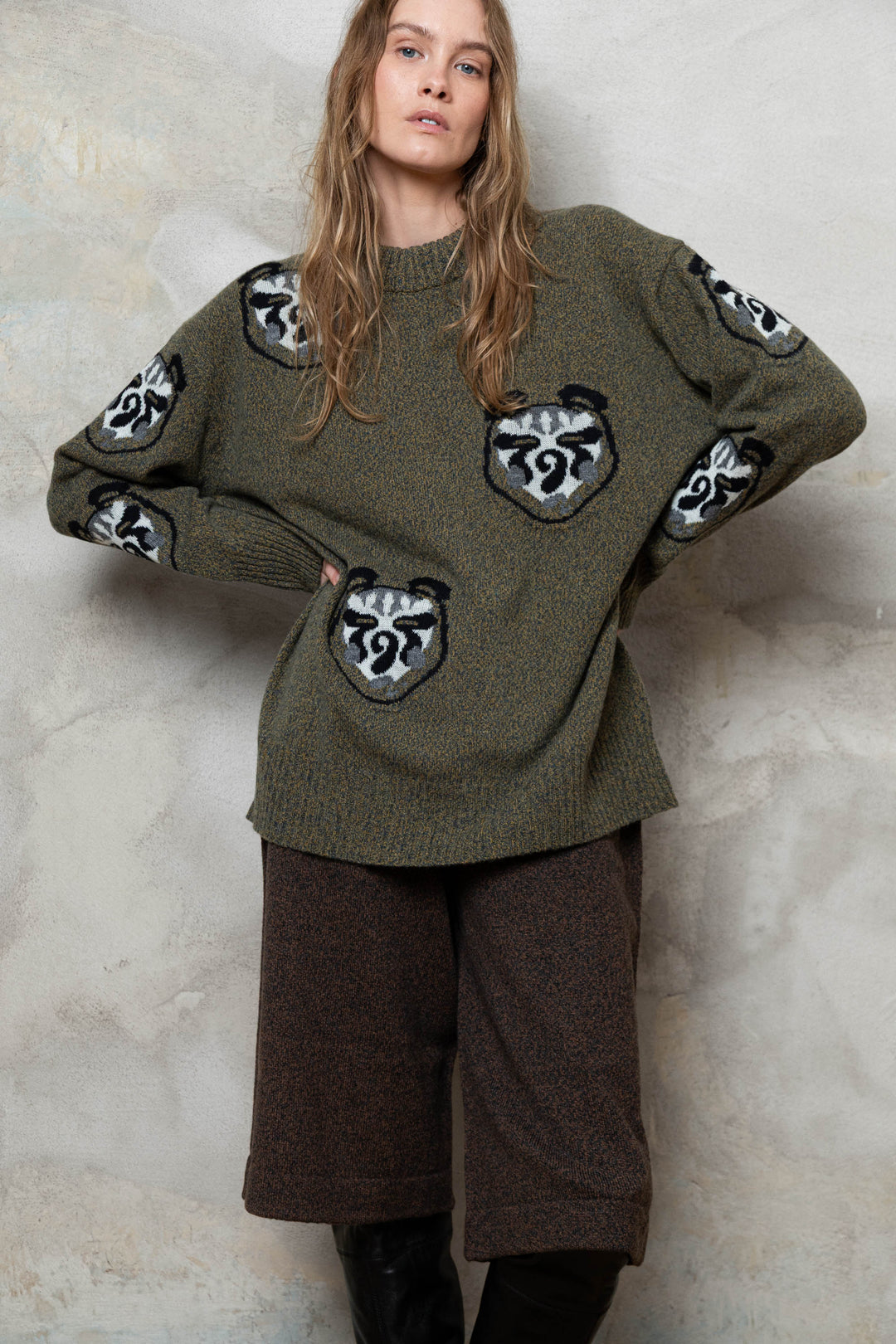KHAKI MELANGE CASHMERE-MERINO WOOL BEAR SWEATER
