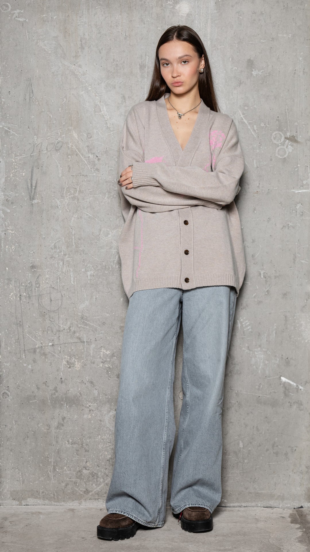 POWDER/SOFT PINK CASHMERE-MERINO WOOL ROSE CARDIGAN